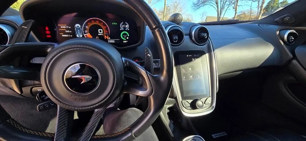 2019 McLaren 570S - Image 15 of 18