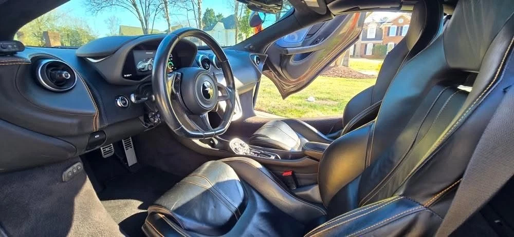 2019 McLaren 570S - Image 16 of 17