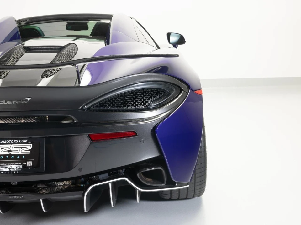 2019 McLaren 570S Spider - Image 20 of 31