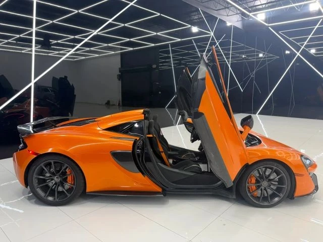 2019 McLaren 570S Spider - Image 10 of 17