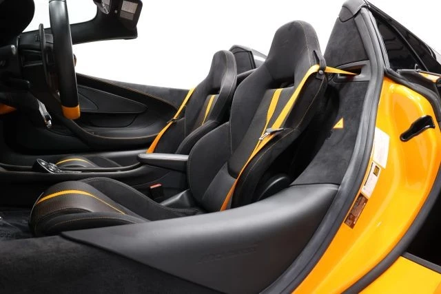 2019 McLaren 570S Spider - Image 4 of 31