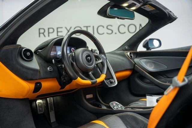 2019 McLaren 570S Spider - Image 2 of 21