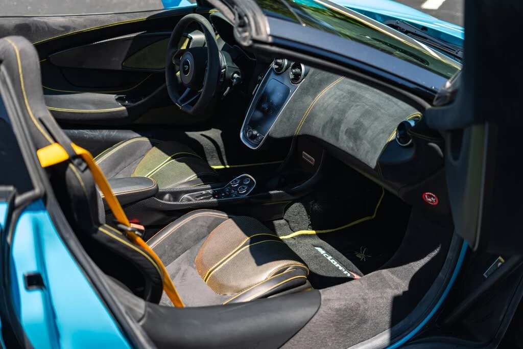 2019 McLaren 570S Spider - Image 2 of 31