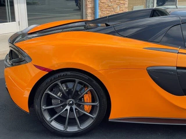 2019 McLaren 570S Spider - Image 18 of 31