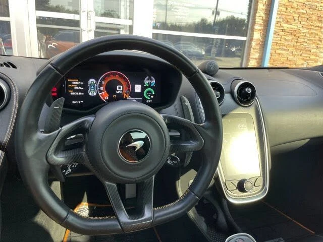 2019 McLaren 570S Spider - Image 28 of 31