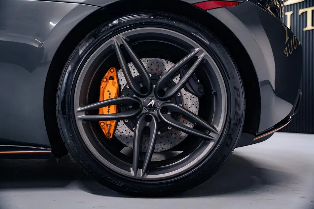 2019 McLaren 570S - Image 10 of 31