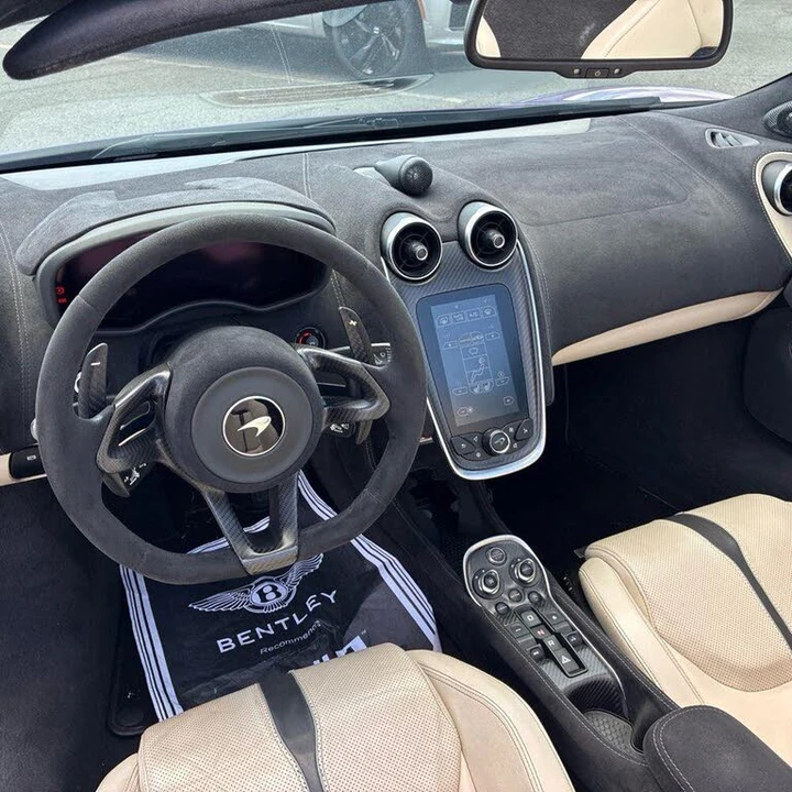 2019 McLaren 570S Spider - Image 20 of 24