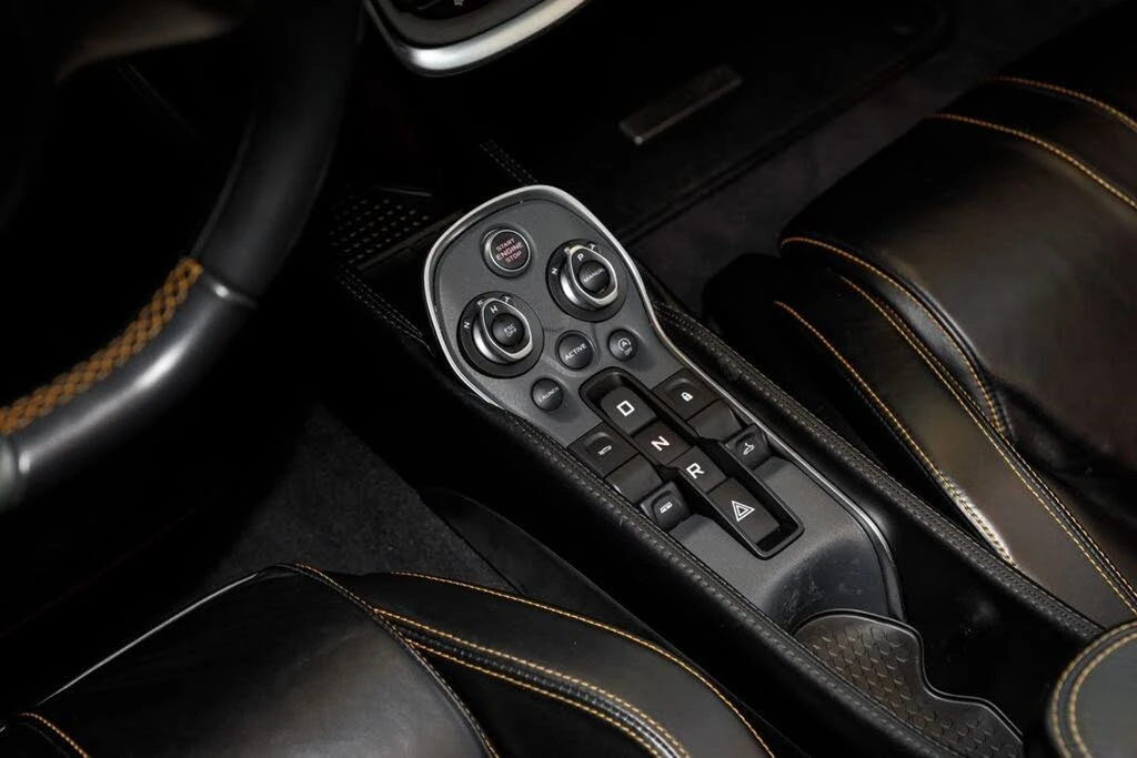 2019 McLaren 570S Spider - Image 27 of 31