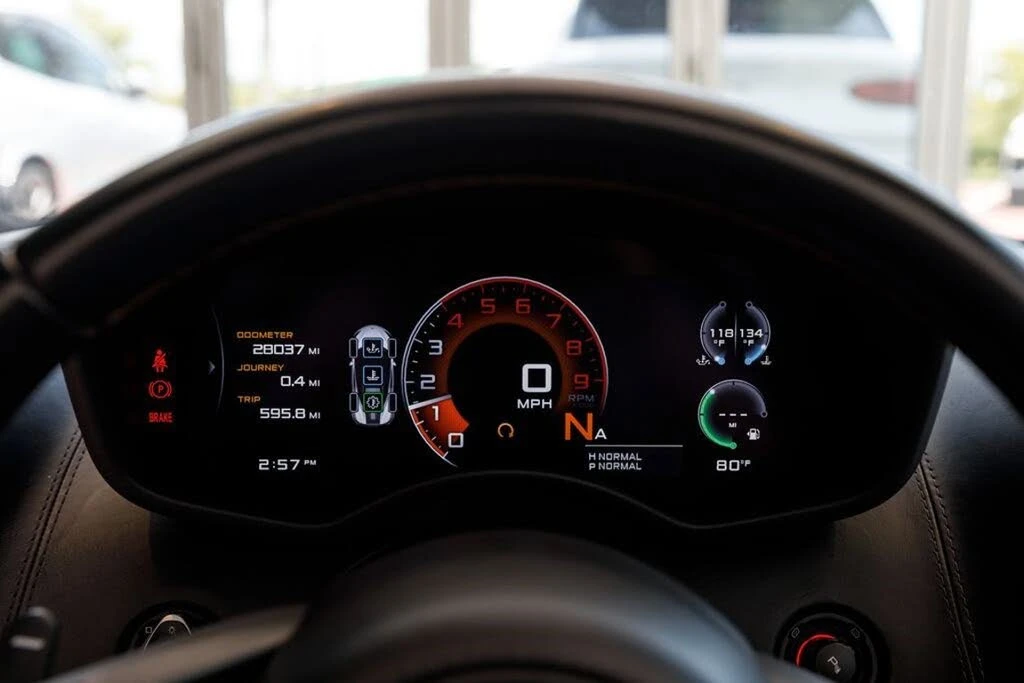 2019 McLaren 570S Spider - Image 17 of 31