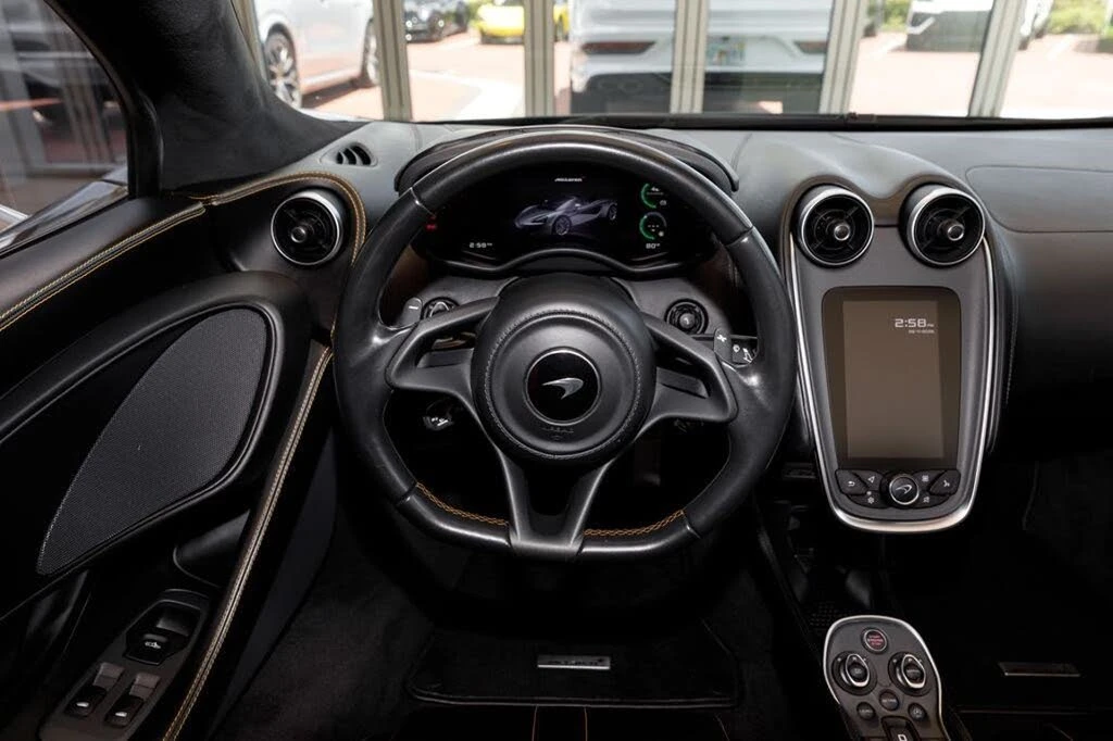 2019 McLaren 570S Spider - Image 13 of 31