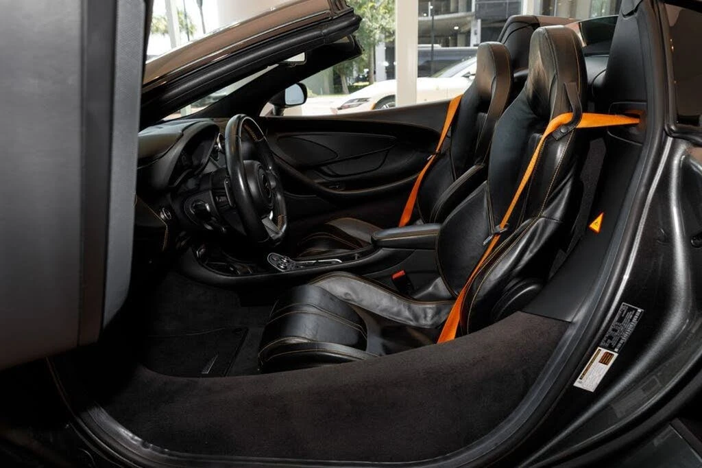 2019 McLaren 570S Spider - Image 21 of 31