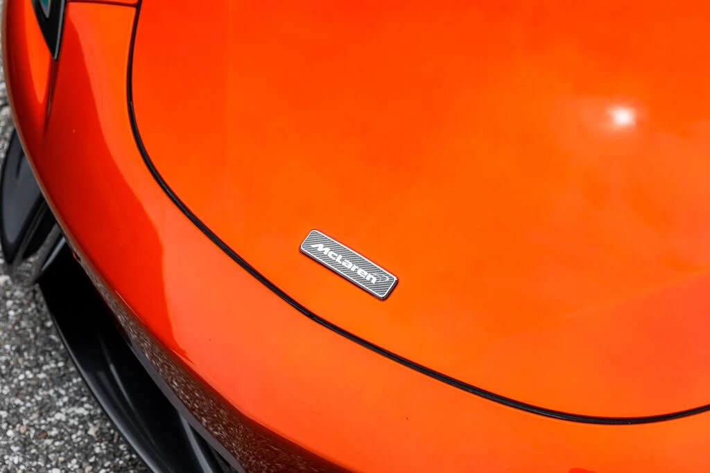 2019 McLaren 570S Spider - Image 2 of 31