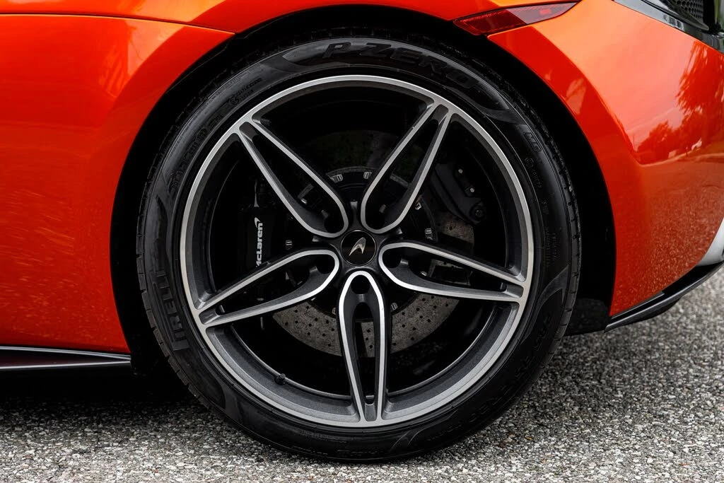 2019 McLaren 570S Spider - Image 19 of 31