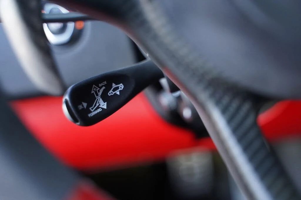 2019 McLaren 570S Spider - Image 28 of 31