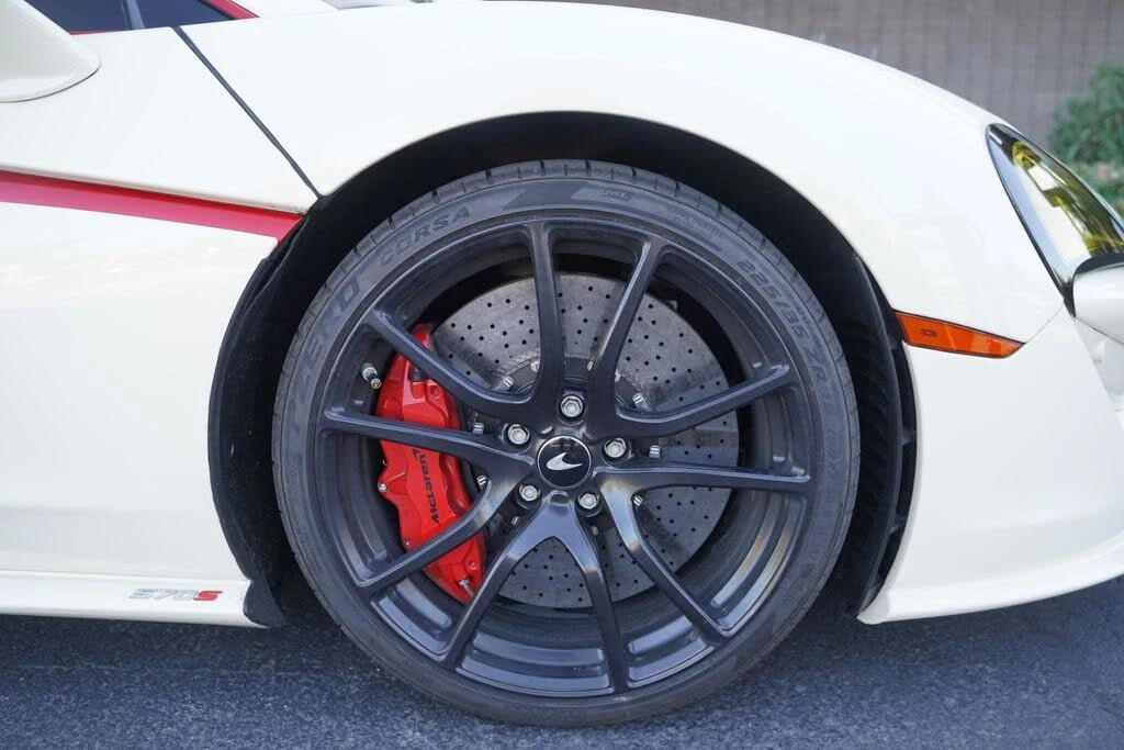 2019 McLaren 570S Spider - Image 14 of 31