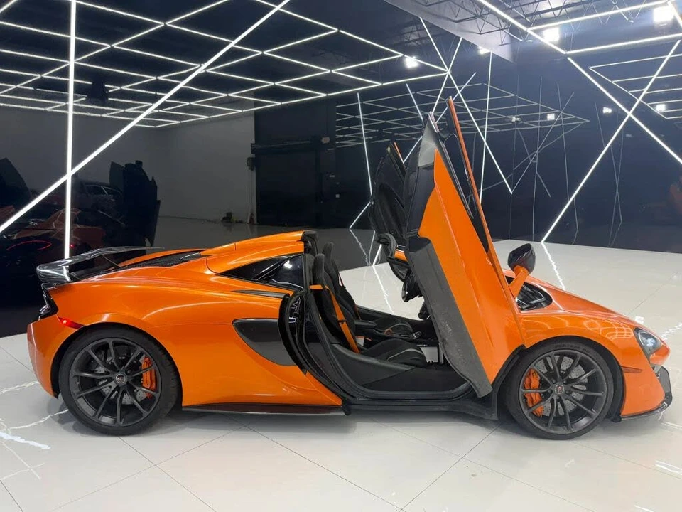 2019 McLaren 570S Spider - Image 10 of 17