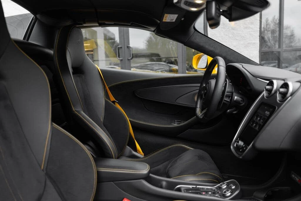 2019 McLaren 570S Spider - Image 25 of 31