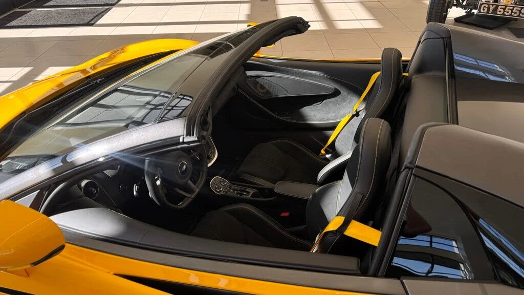 2019 McLaren 570S Spider - Image 16 of 31