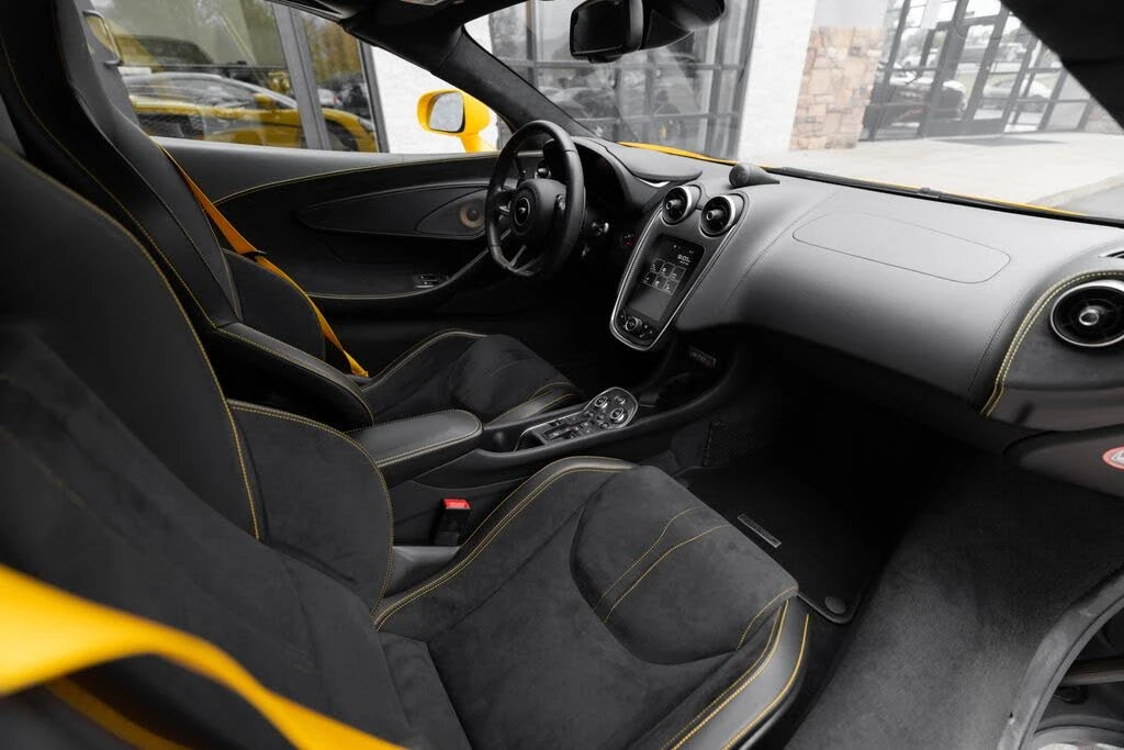 2019 McLaren 570S Spider - Image 23 of 31