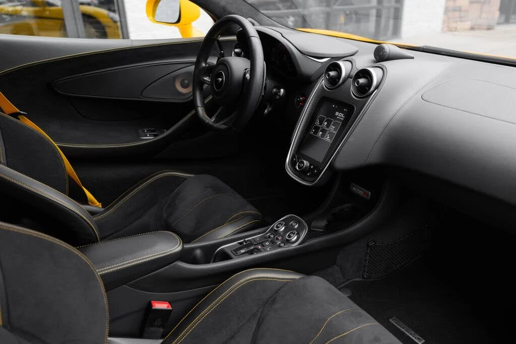 2019 McLaren 570S Spider - Image 24 of 31