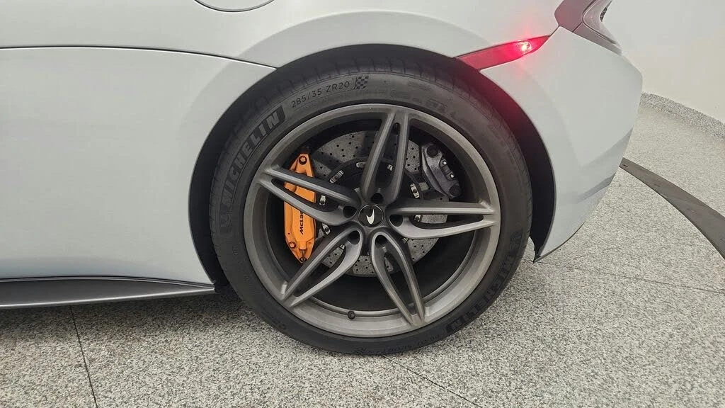 2019 McLaren 570S Spider - Image 18 of 31