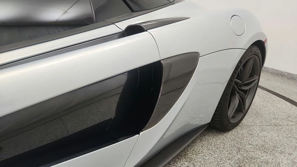 2019 McLaren 570S Spider - Image 17 of 31