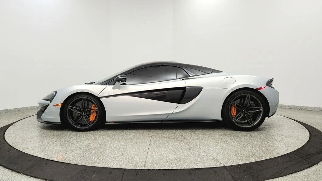2019 McLaren 570S Spider - Image 2 of 31