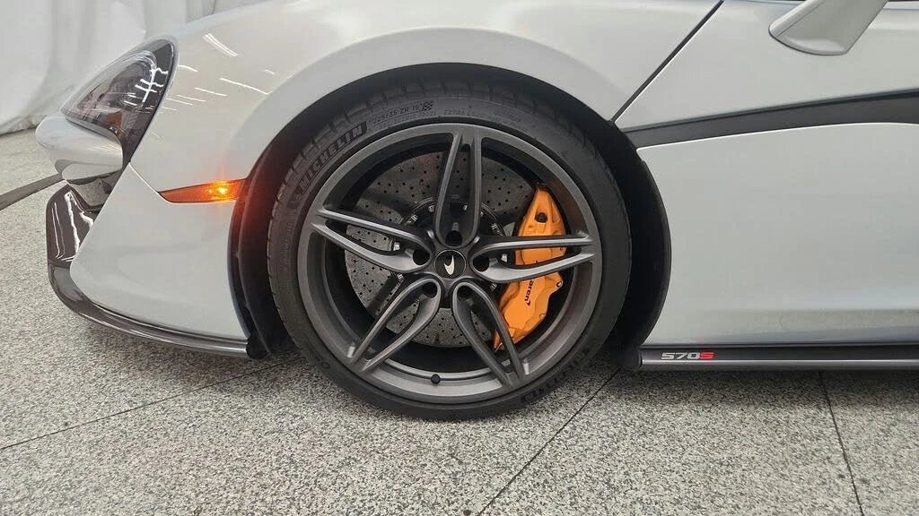 2019 McLaren 570S Spider - Image 16 of 31