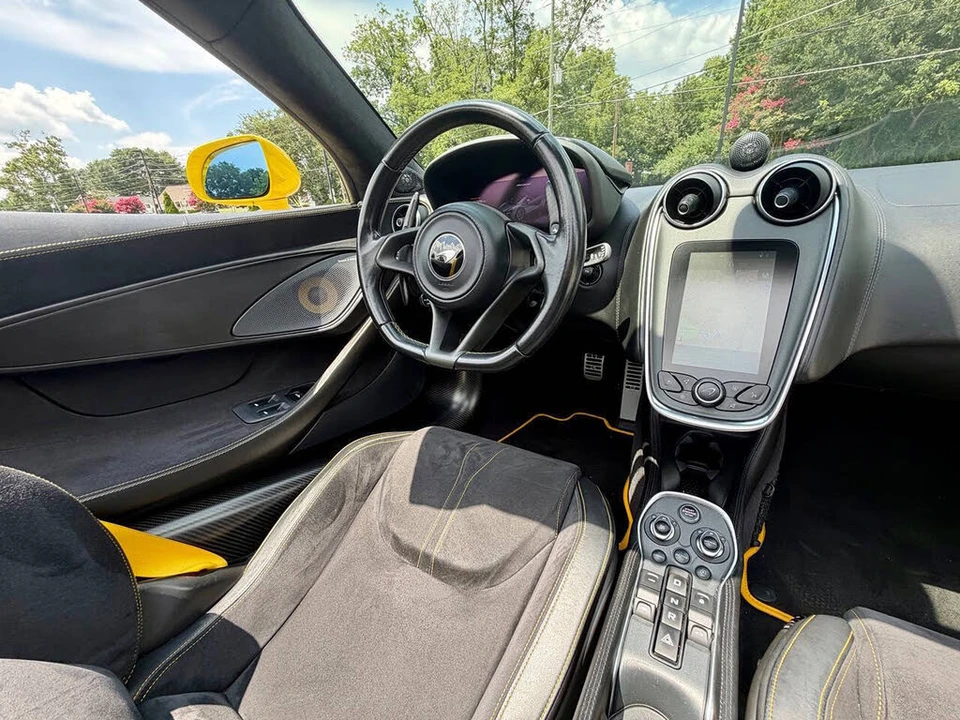 2019 McLaren 570S Spider - Image 8 of 15