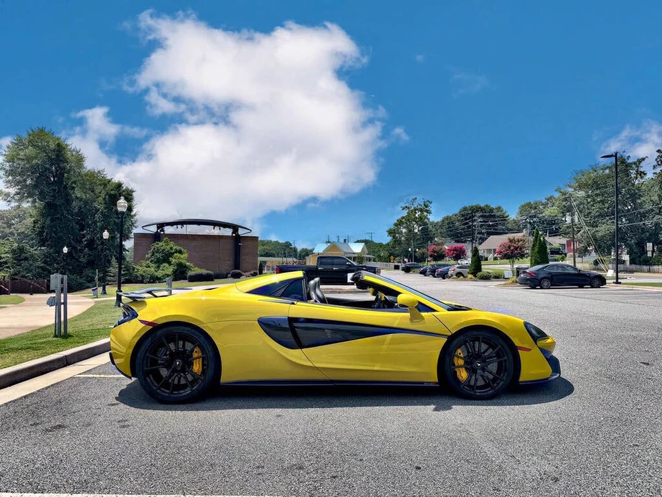 2019 McLaren 570S Spider - Image 5 of 15