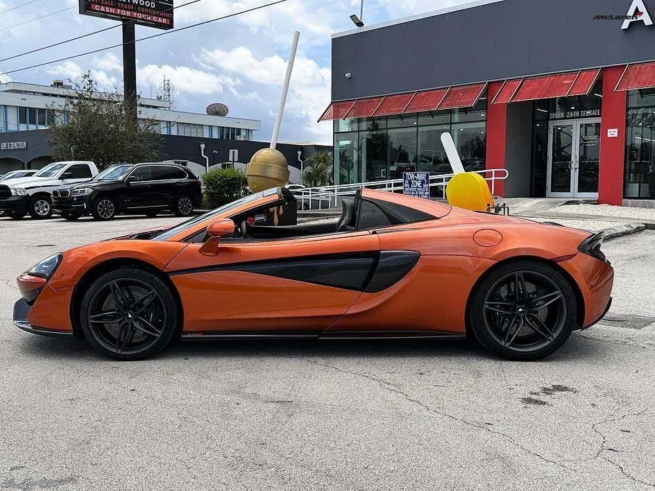 2019 McLaren 570S Spider - Image 11 of 31