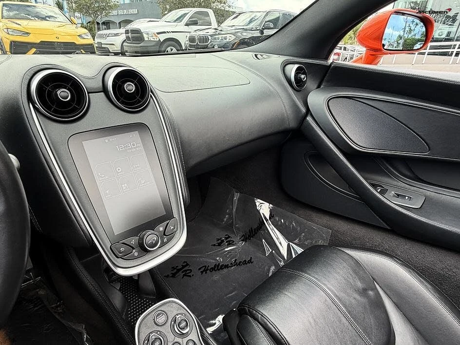 2019 McLaren 570S Spider - Image 16 of 31