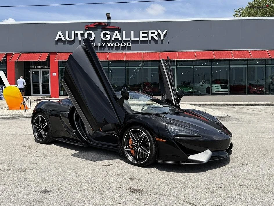 2019 McLaren 570S Spider - Image 2 of 31