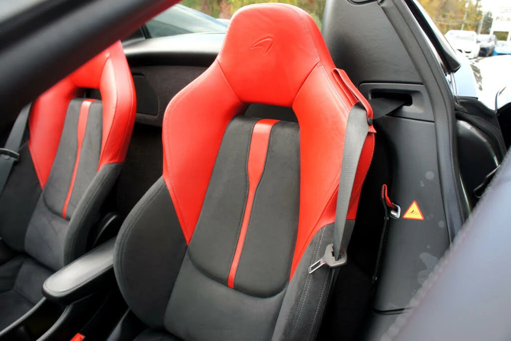 2019 McLaren 570S Spider - Image 16 of 31