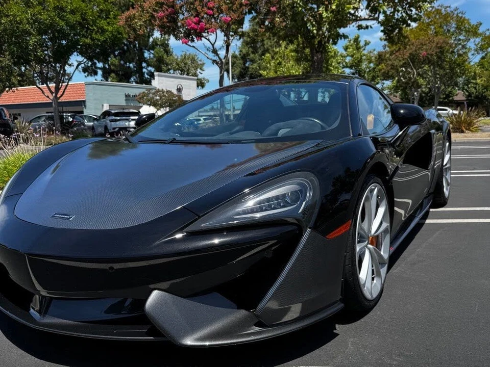 2019 McLaren 570S - Image 15 of 31