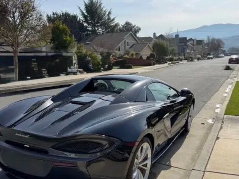 2019 McLaren 570S - Image 8 of 31
