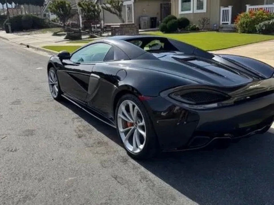 2019 McLaren 570S - Image 4 of 31