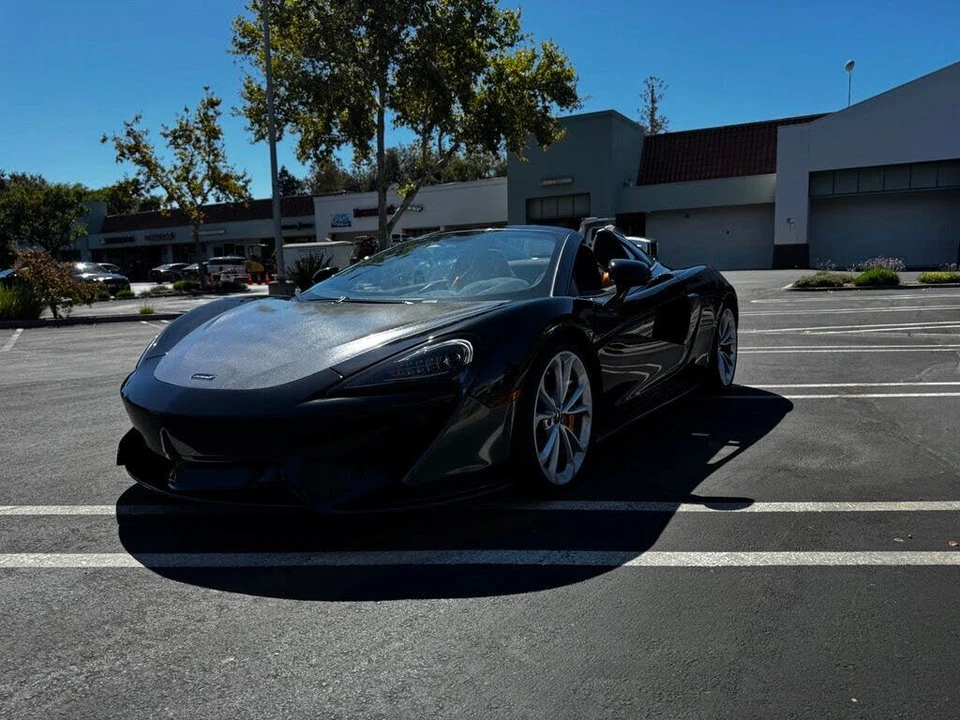 2019 McLaren 570S - Image 25 of 31