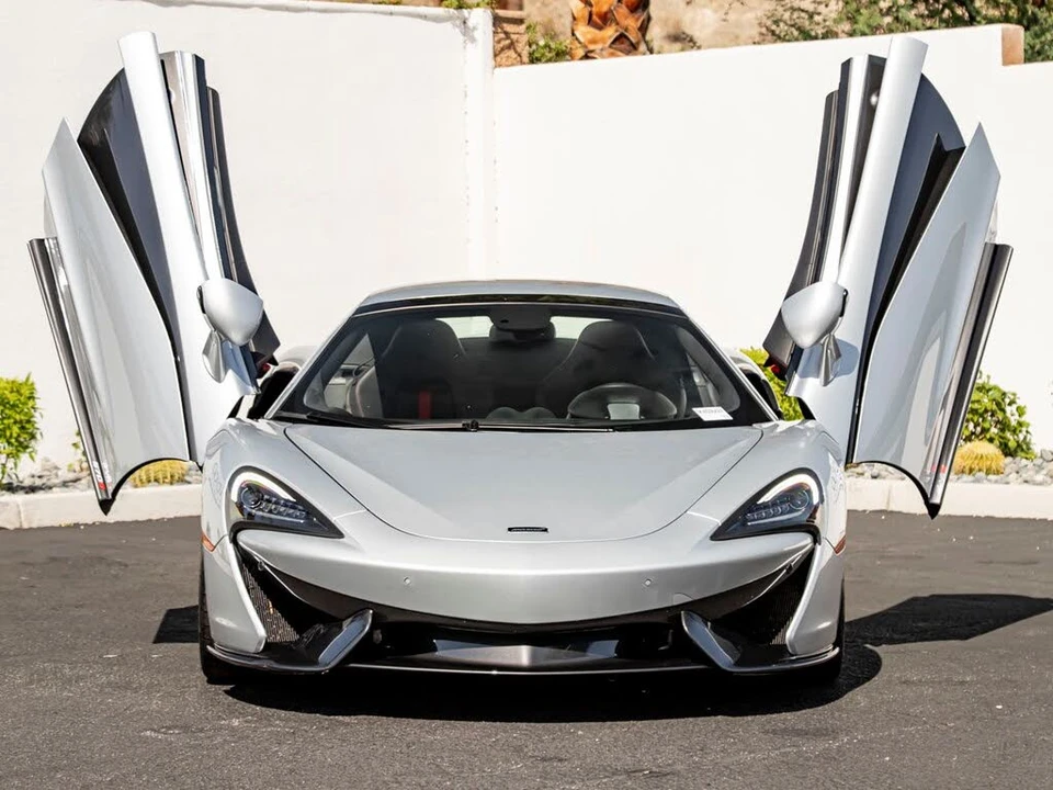 2019 McLaren 570S Spider - Image 12 of 30