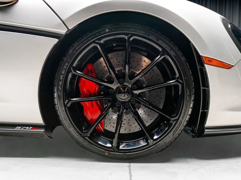 2019 McLaren 570S Spider - Image 26 of 31