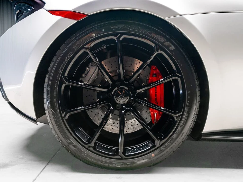 2019 McLaren 570S Spider - Image 28 of 31