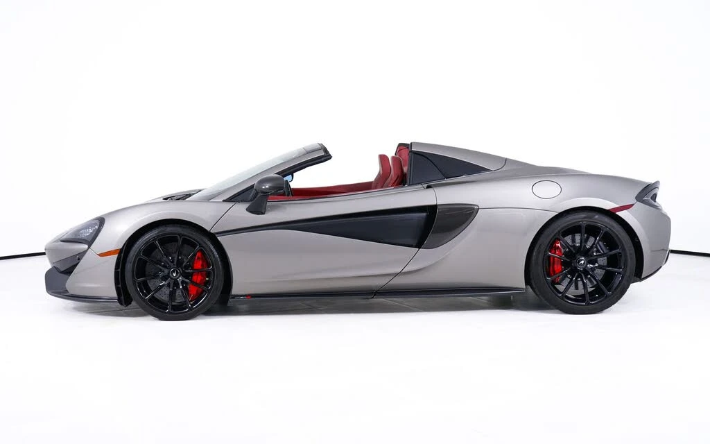 2019 McLaren 570S Spider - Image 2 of 30