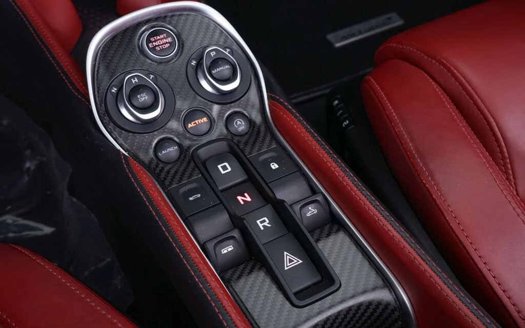 2019 McLaren 570S Spider - Image 28 of 30