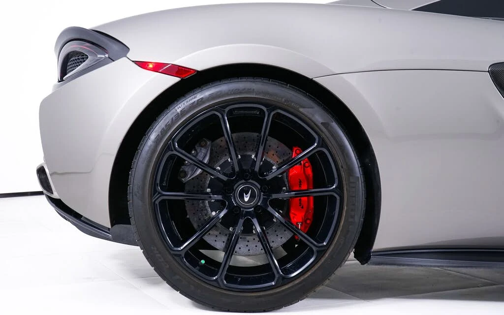 2019 McLaren 570S Spider - Image 16 of 30