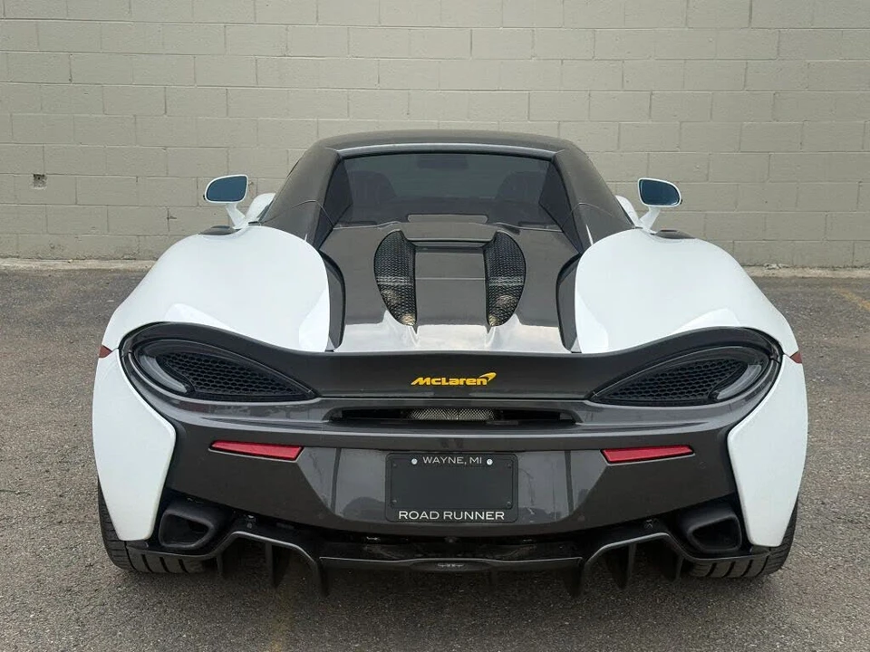 2019 McLaren 570S - Image 13 of 31
