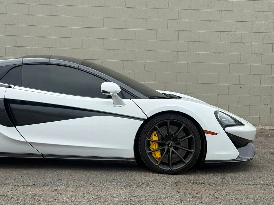 2019 McLaren 570S - Image 18 of 31