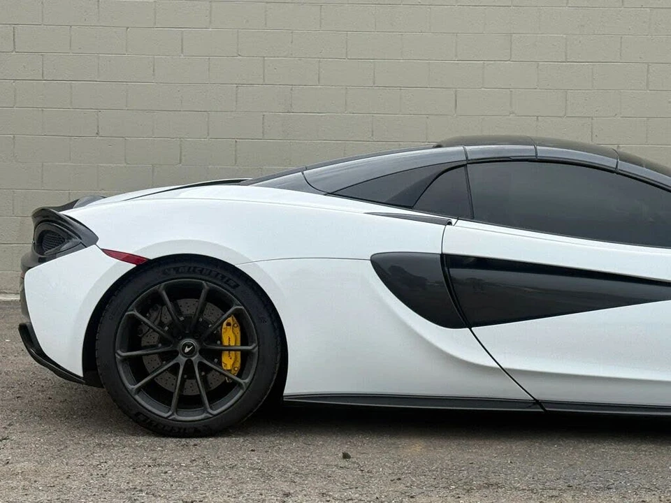 2019 McLaren 570S - Image 17 of 31