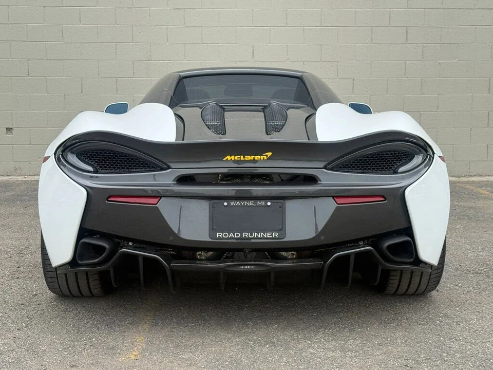 2019 McLaren 570S - Image 12 of 31