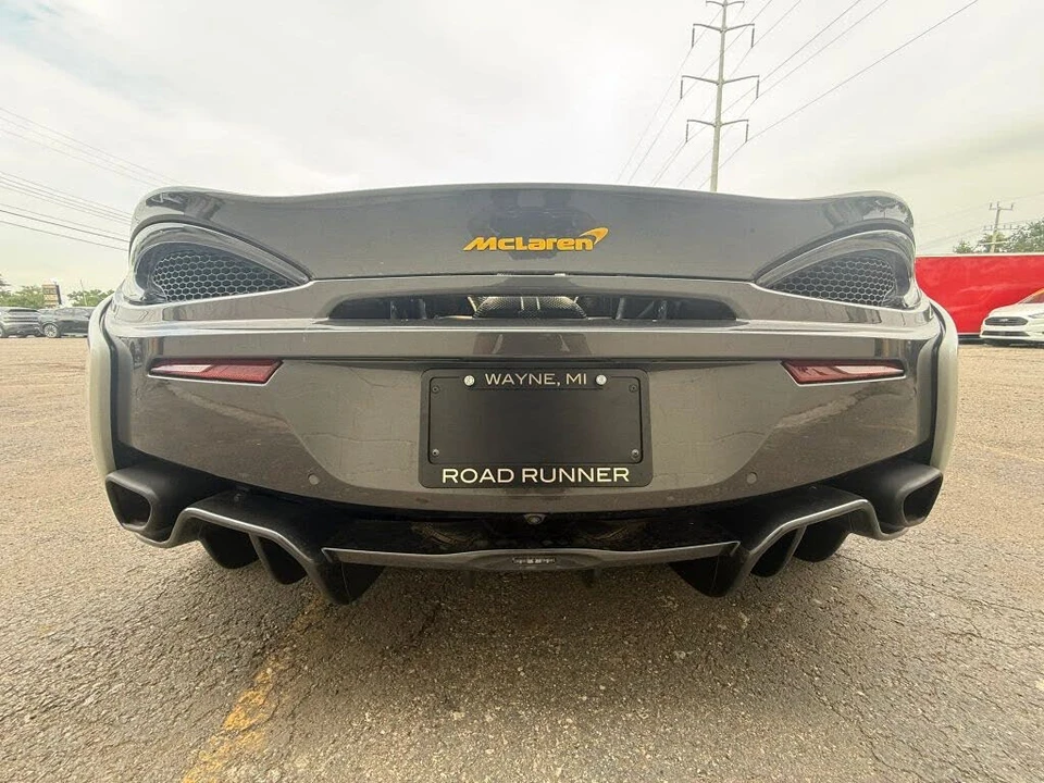 2019 McLaren 570S - Image 28 of 31
