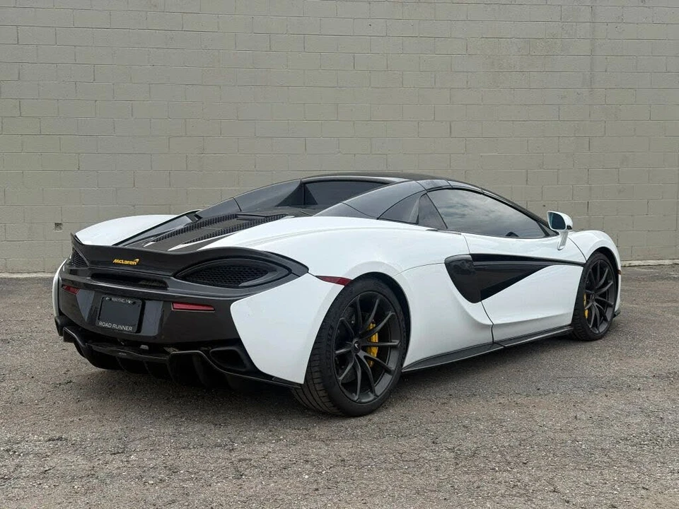 2019 McLaren 570S - Image 14 of 31